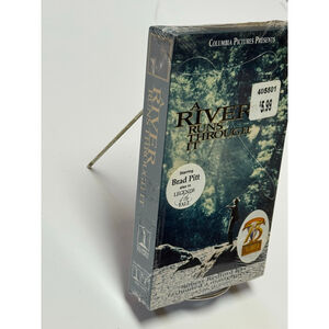 A River Runs Through It (VHS Tape, 1993) Brad Pitt, Robert Redford NEW